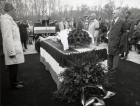Kéthly Anna hamvainak újratemetése az Új Köztemető 300-as parcellájában, 1990. november 3.