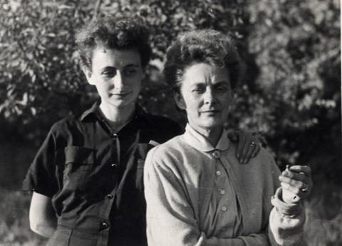 Gyenes Judith édesanyjával 1958 nyarán