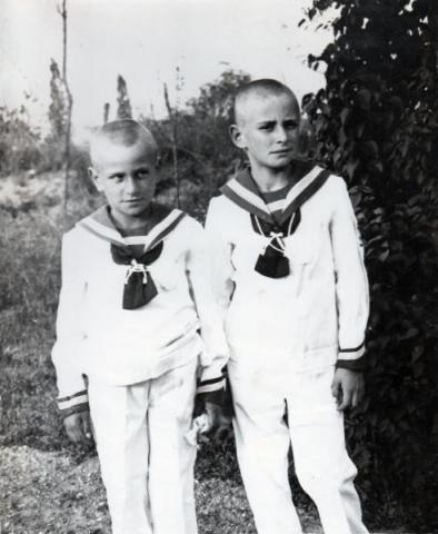  Pákh Tibor és bátyja, Ervin 1929-ben