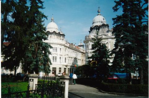 Státusházak a kolozsvári Fő téren