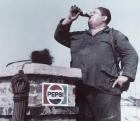 Kéményseprő Pepsi Cola reklámmal